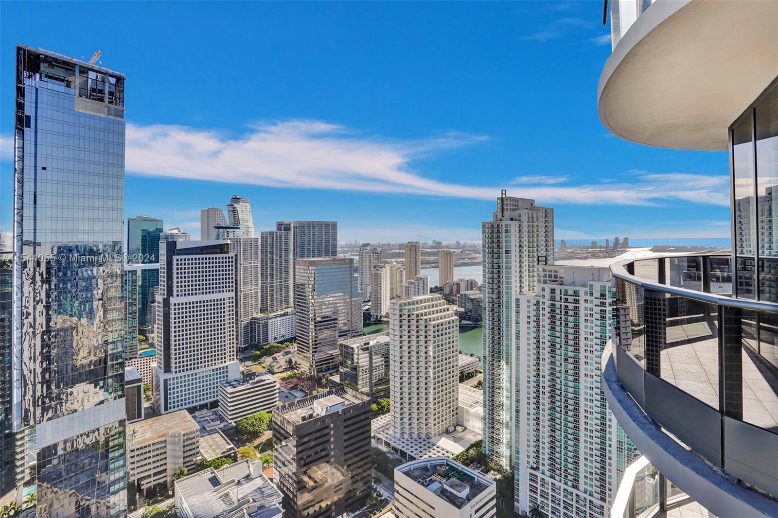 1000 Brickell Plz Unit: PH5208
