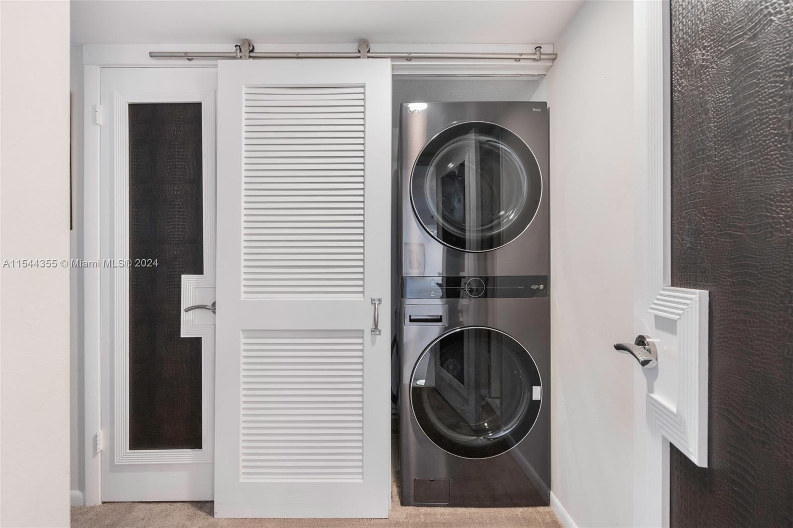 4000 Towerside Ter # 1905