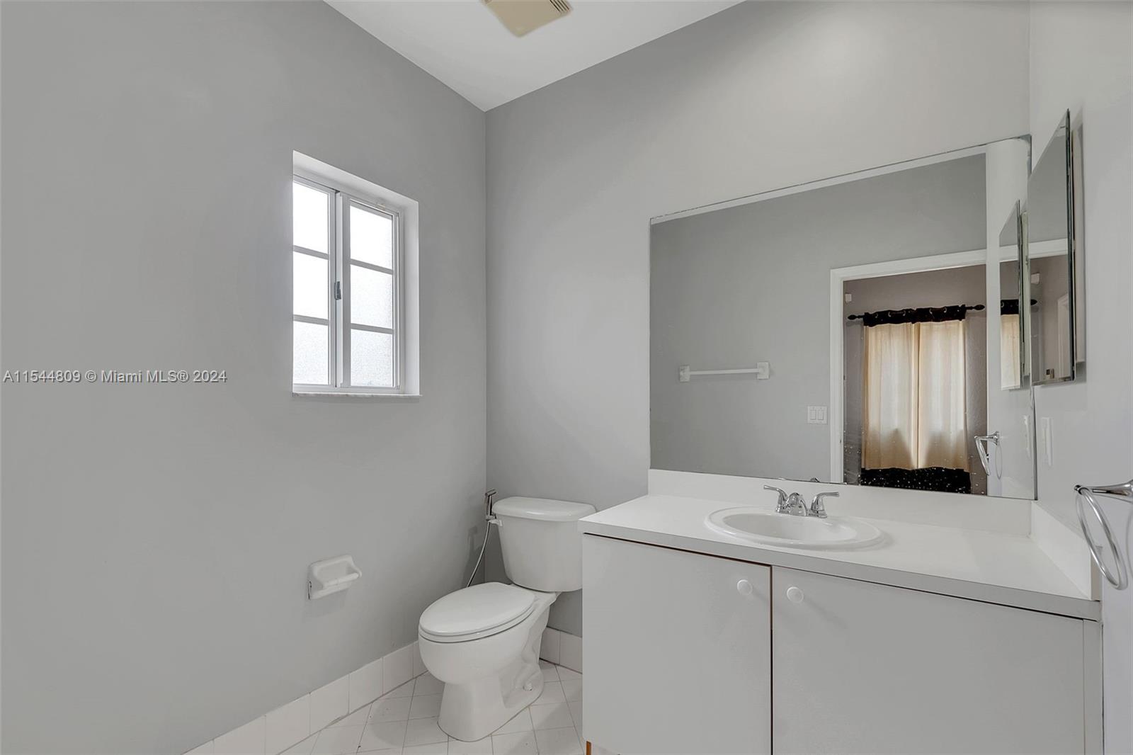 16633 SW 50th Ter
