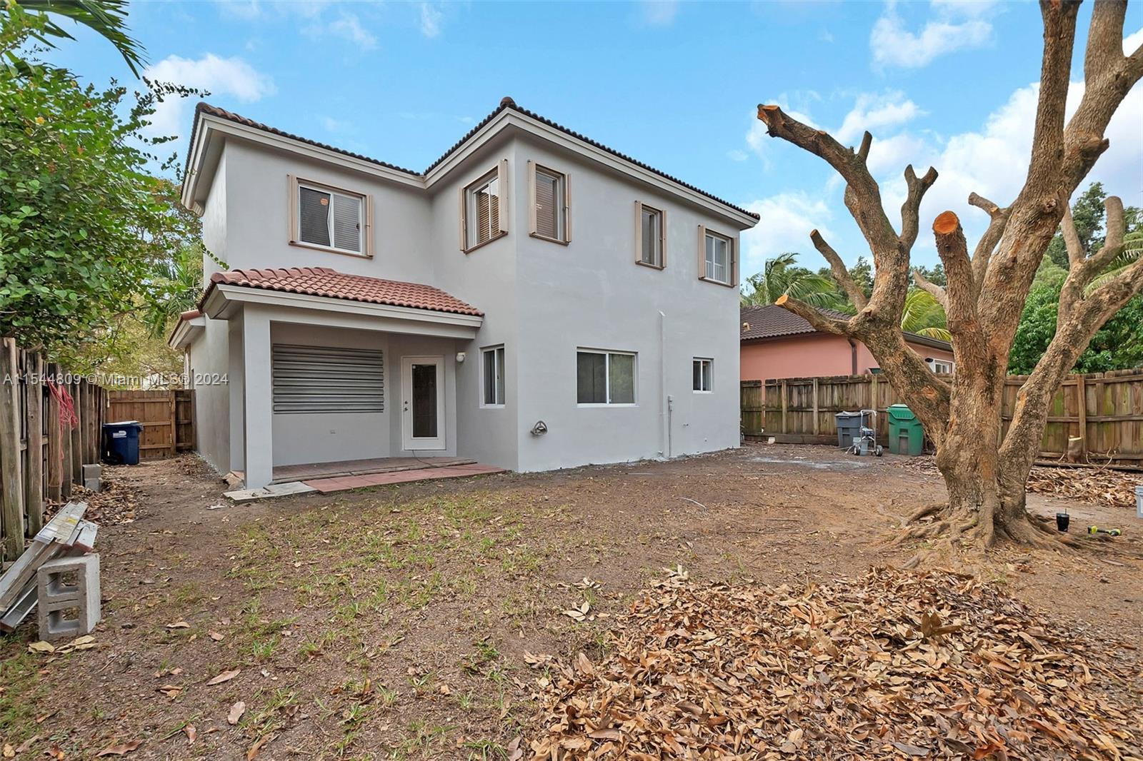 16633 SW 50th Ter