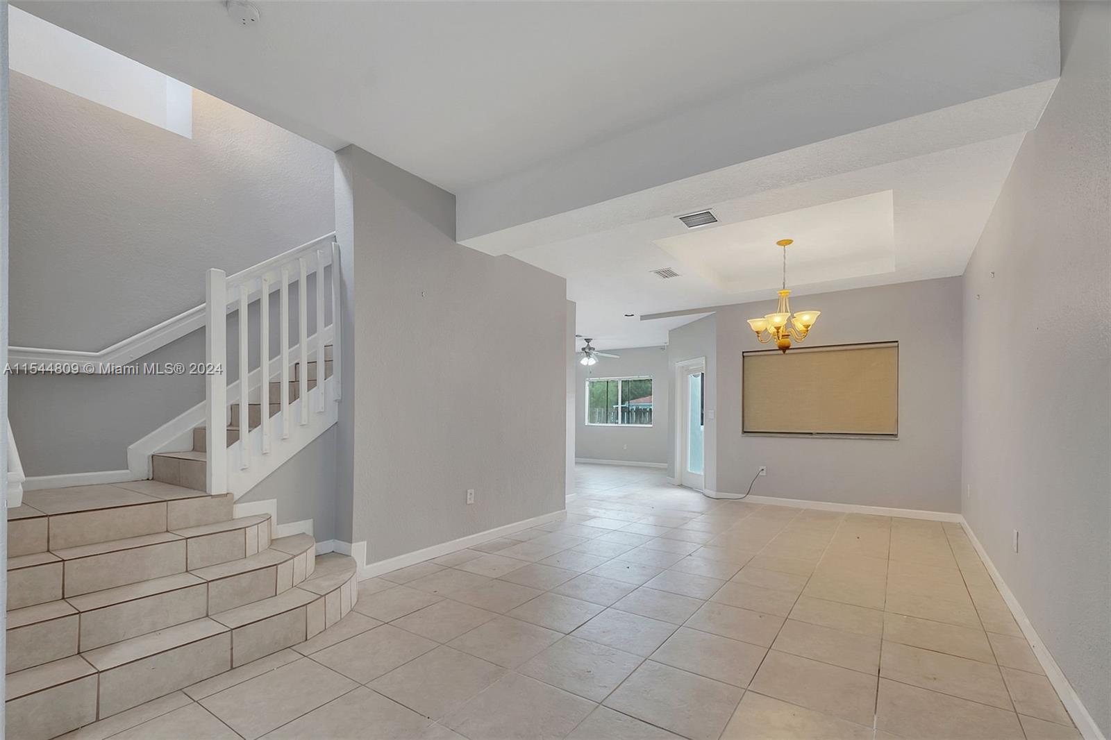 16633 SW 50th Ter
