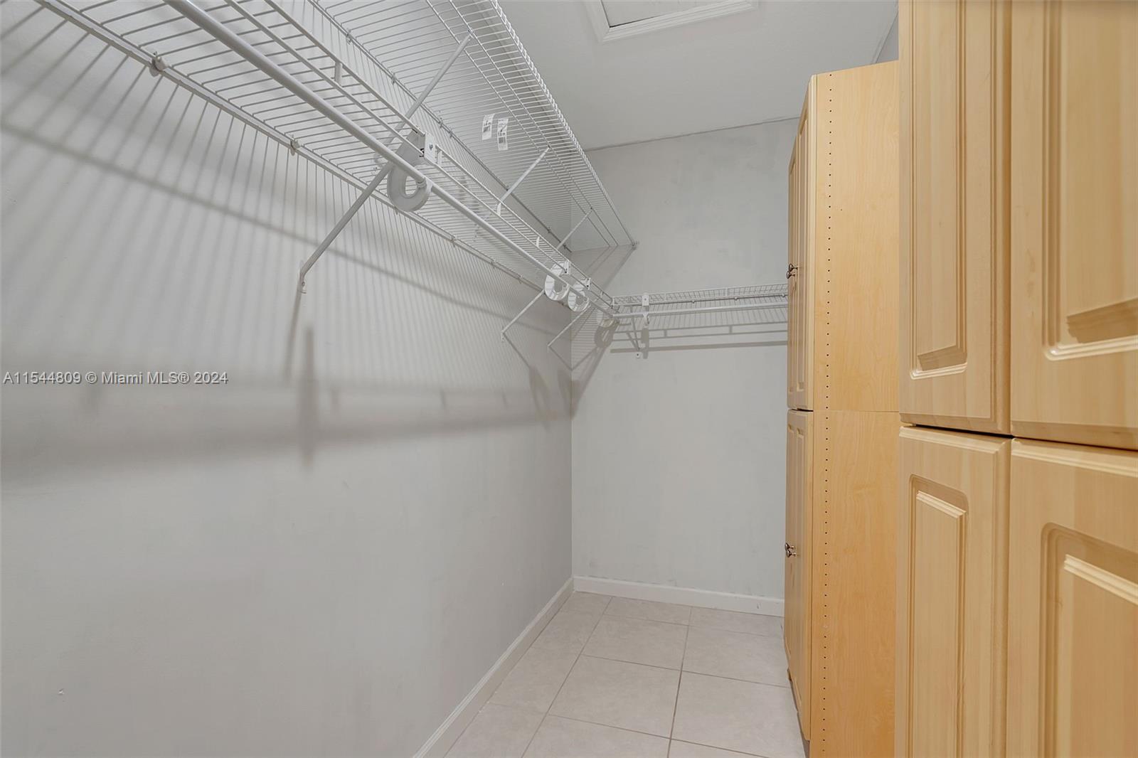 16633 SW 50th Ter