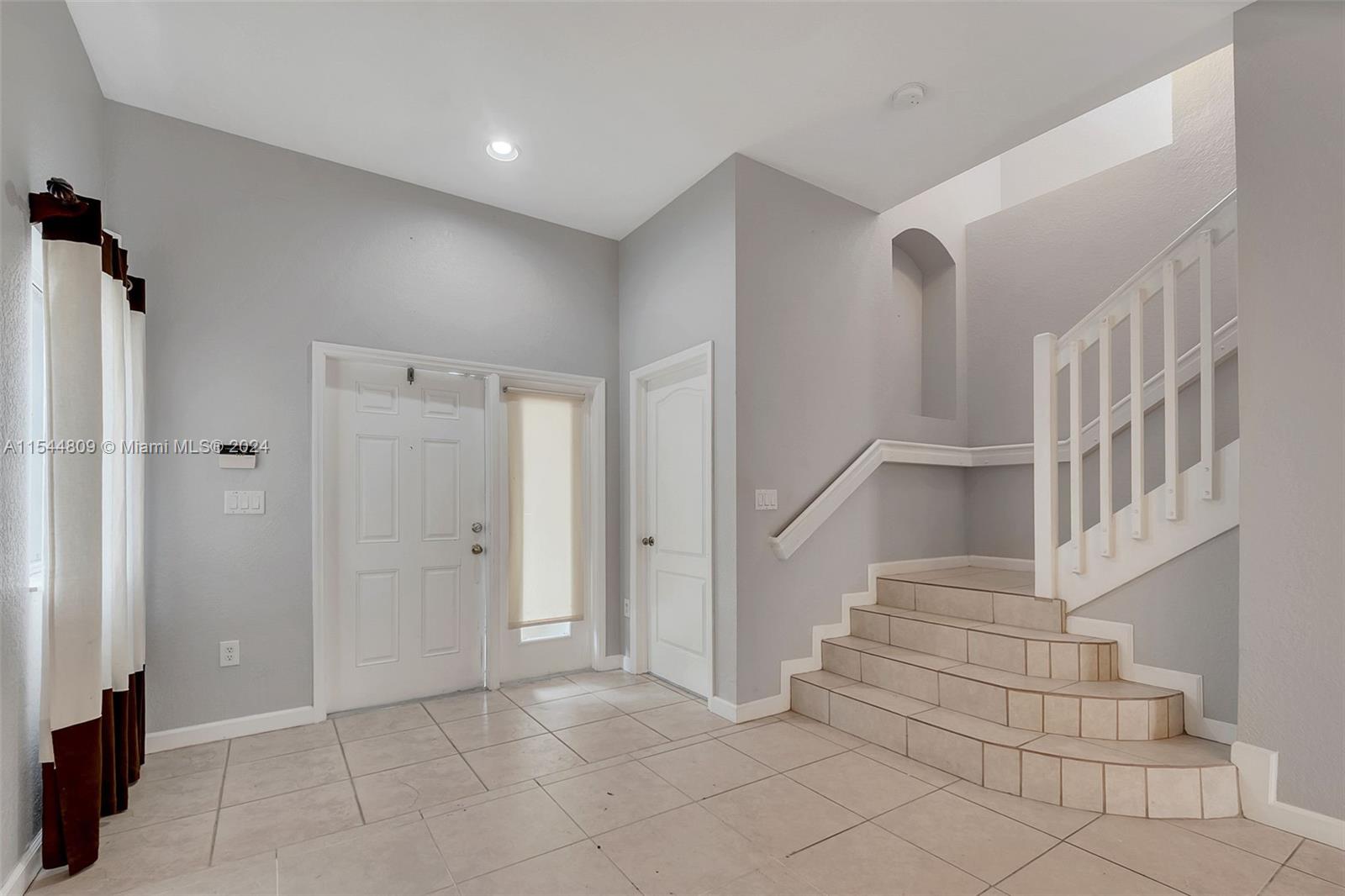 16633 SW 50th Ter
