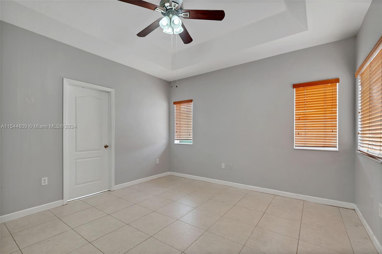 16633 SW 50th Ter