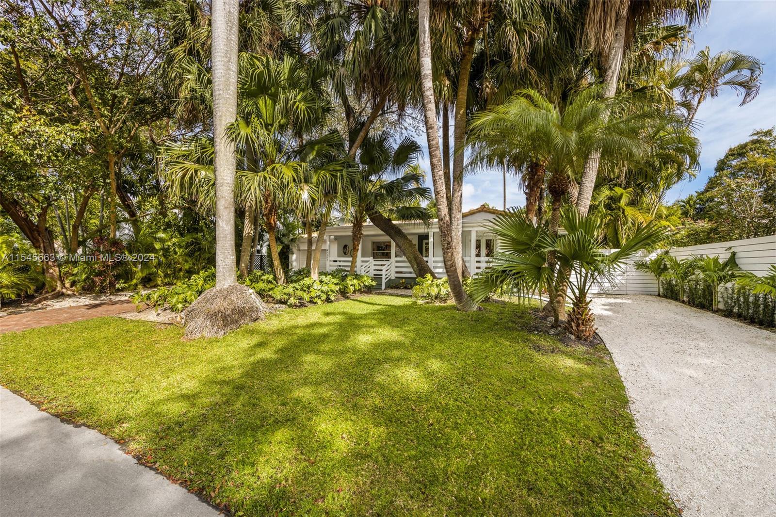 4031 Woodridge Rd