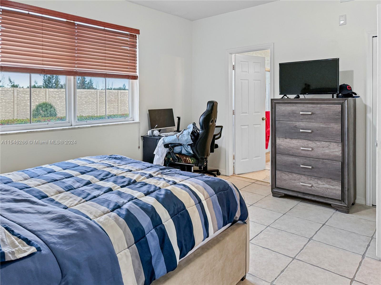 6016 NW 116th Pl # 401