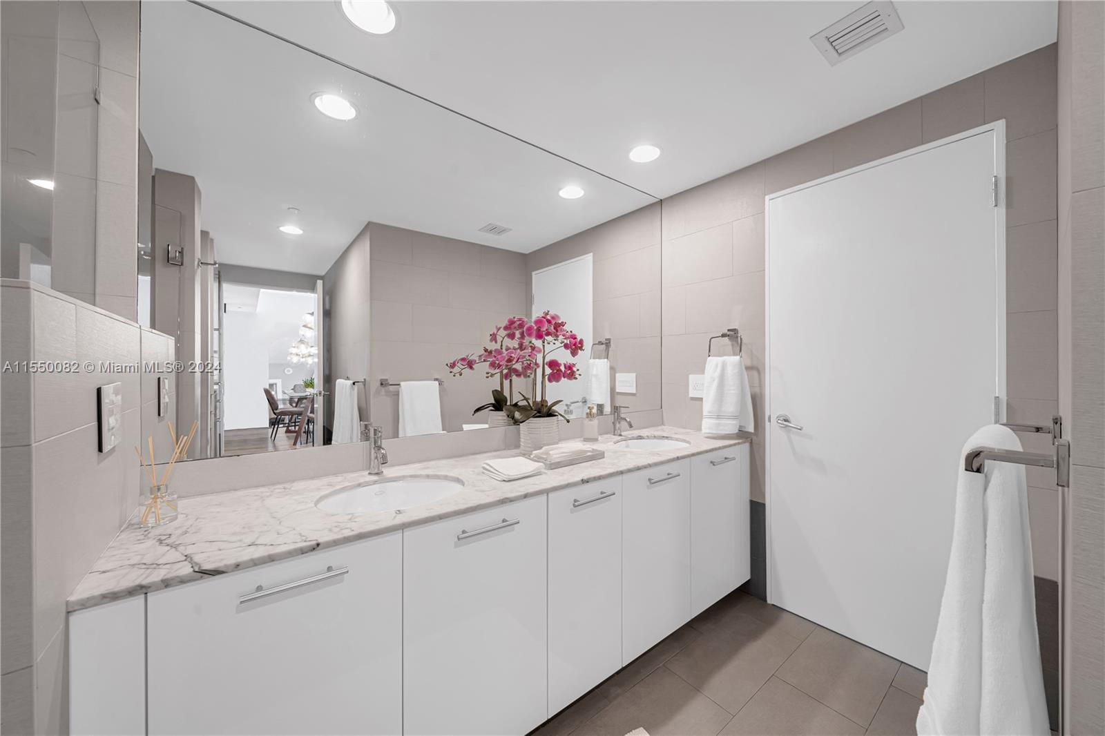 55 SE 6th St # 1803