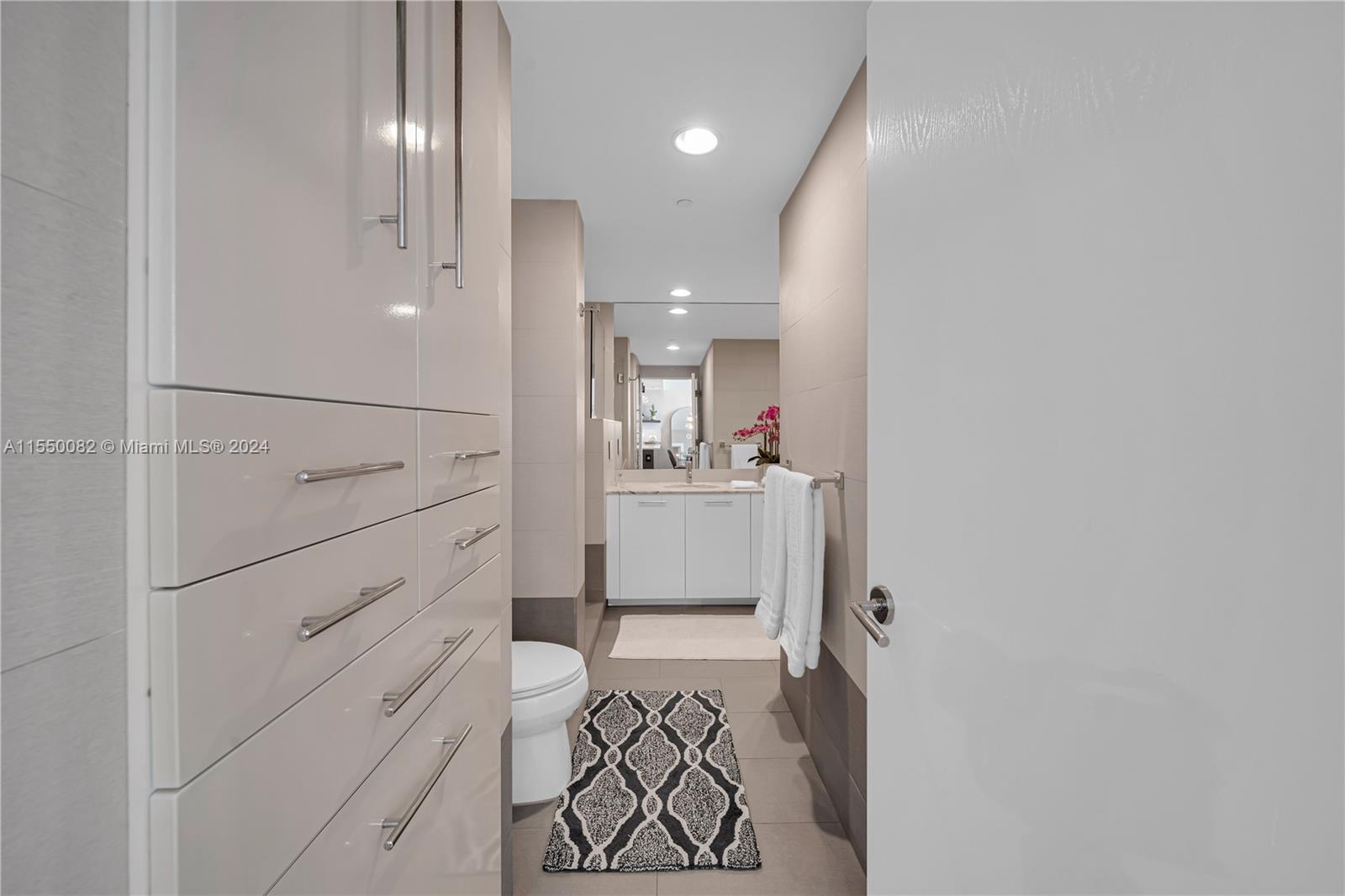 55 SE 6th St # 1803