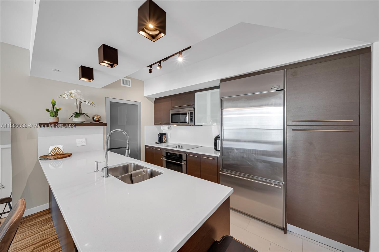 55 SE 6th St # 1803