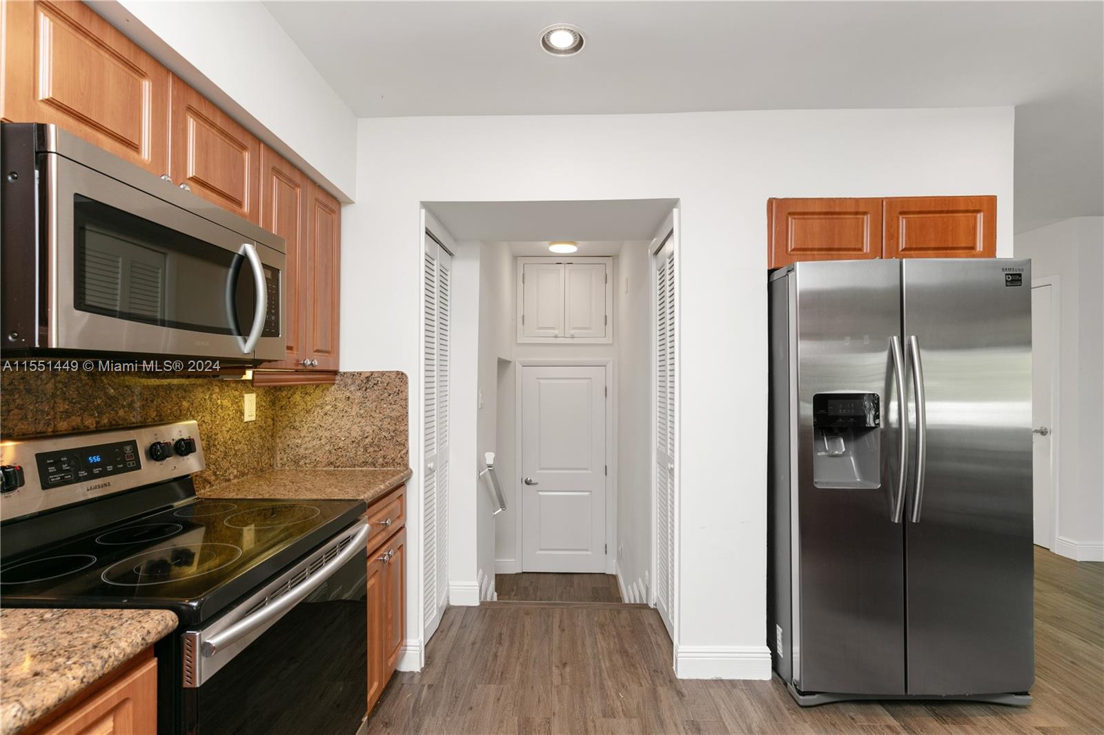 412 Ridgewood Rd