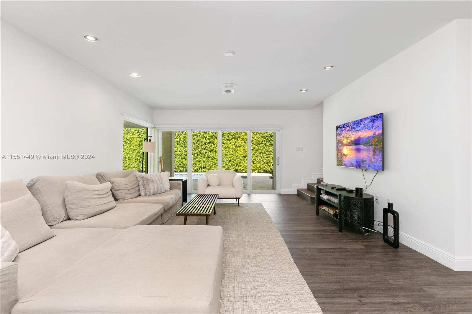 412 Ridgewood Rd