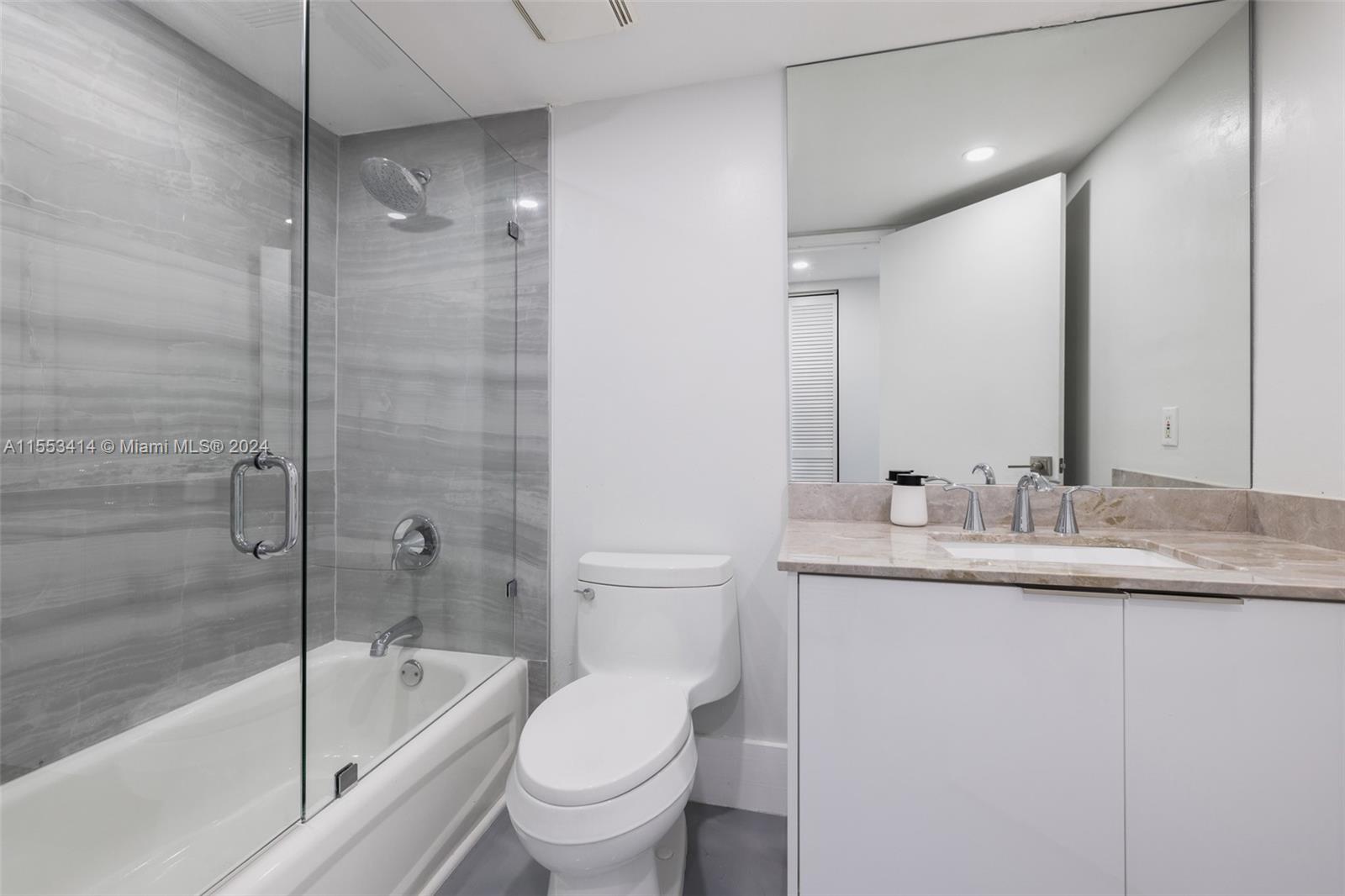 520 SE 5th Ave # 2212