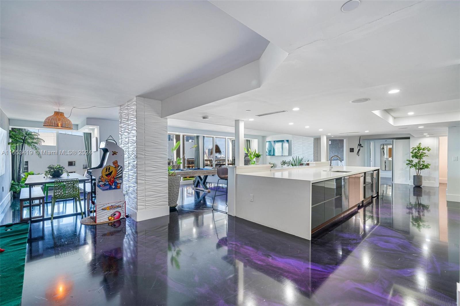 1717 N Bayshore Dr # 3545 Unit: A-3545