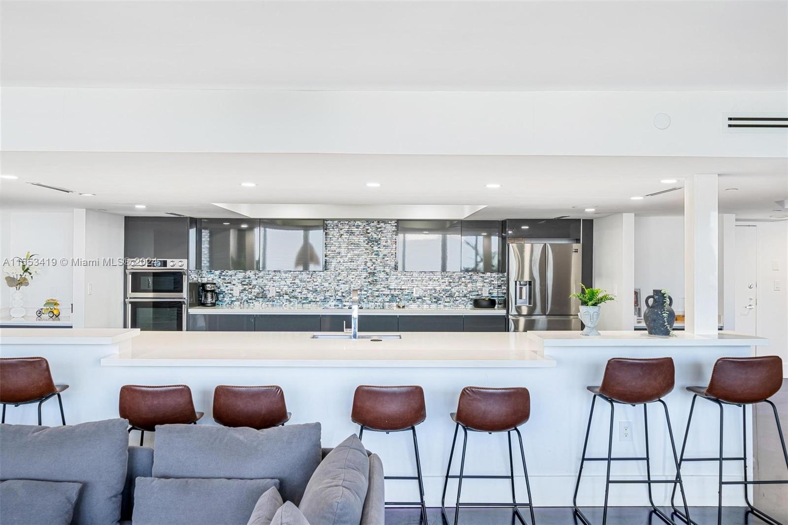 1717 N Bayshore Dr # 3545 Unit: A-3545