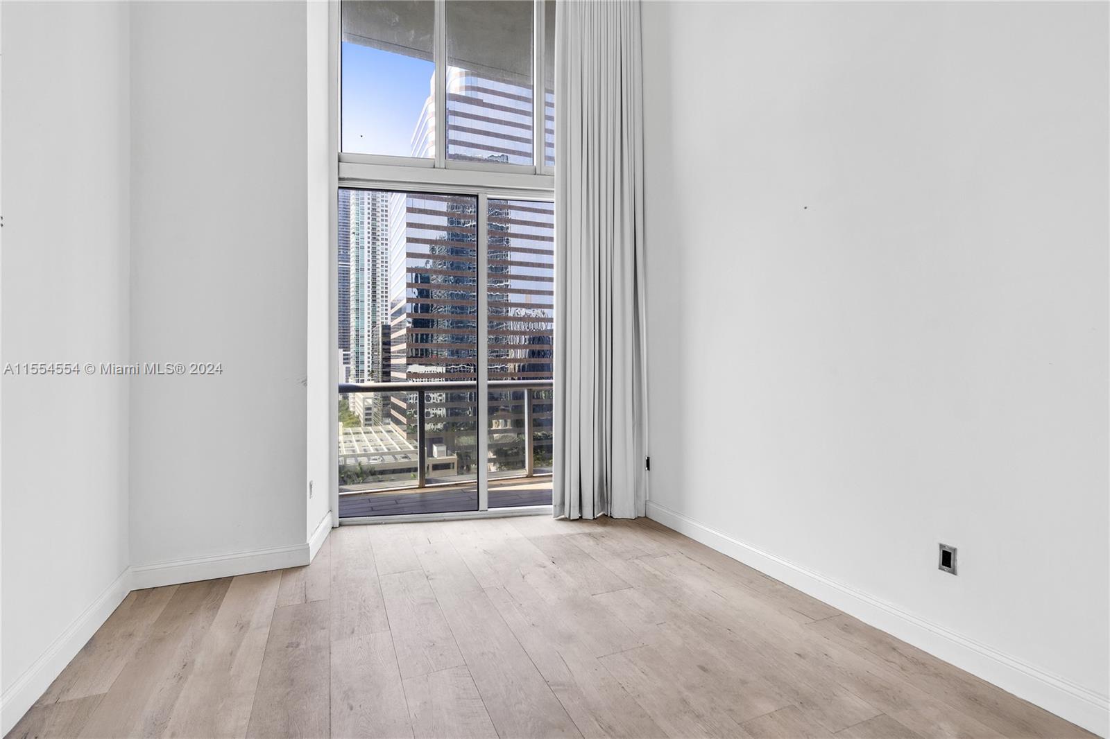 495 Brickell Ave # 1511