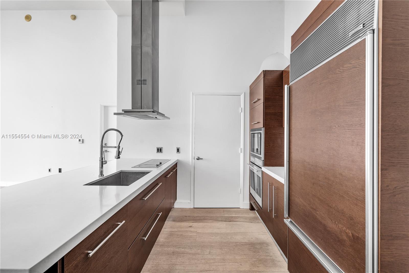 495 Brickell Ave # 1511