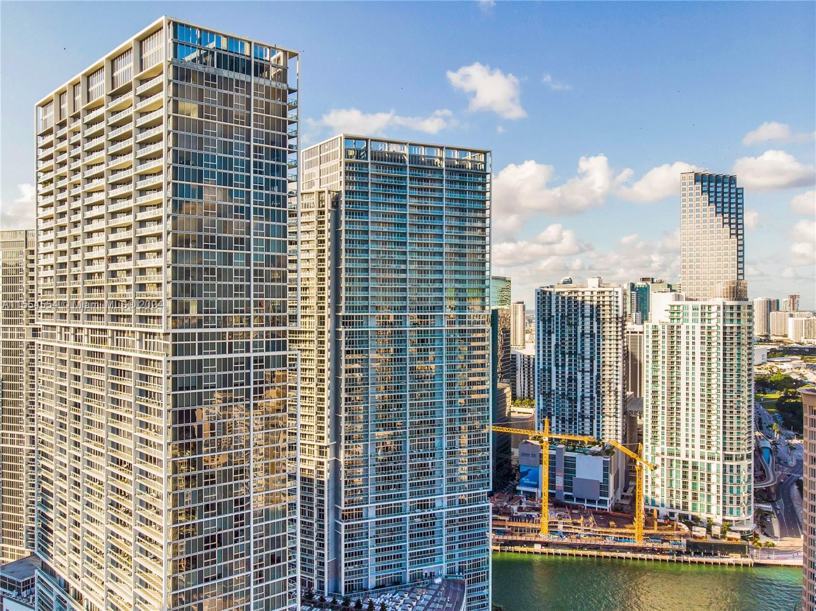 495 Brickell Ave # 1511