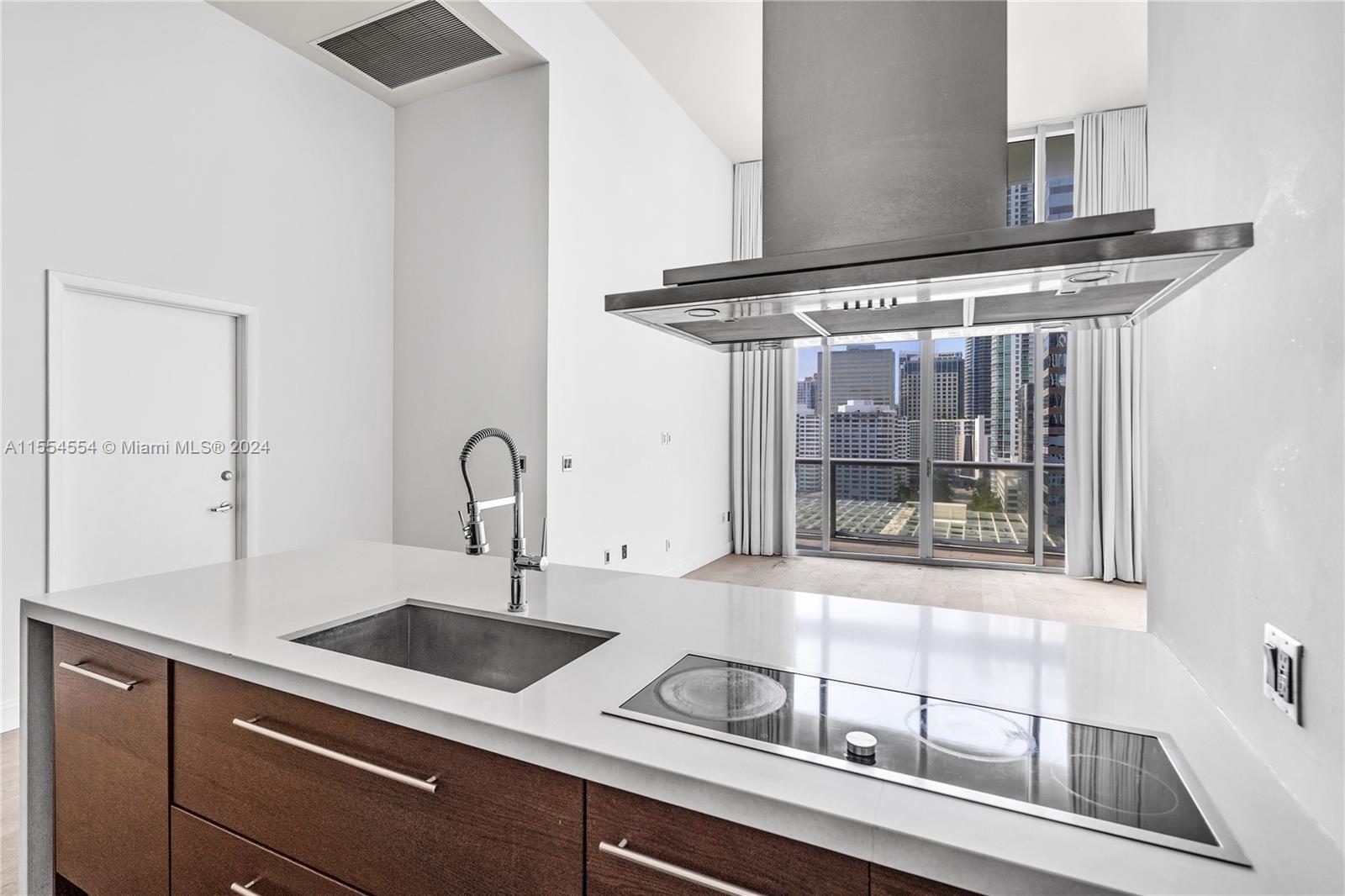 495 Brickell Ave # 1511