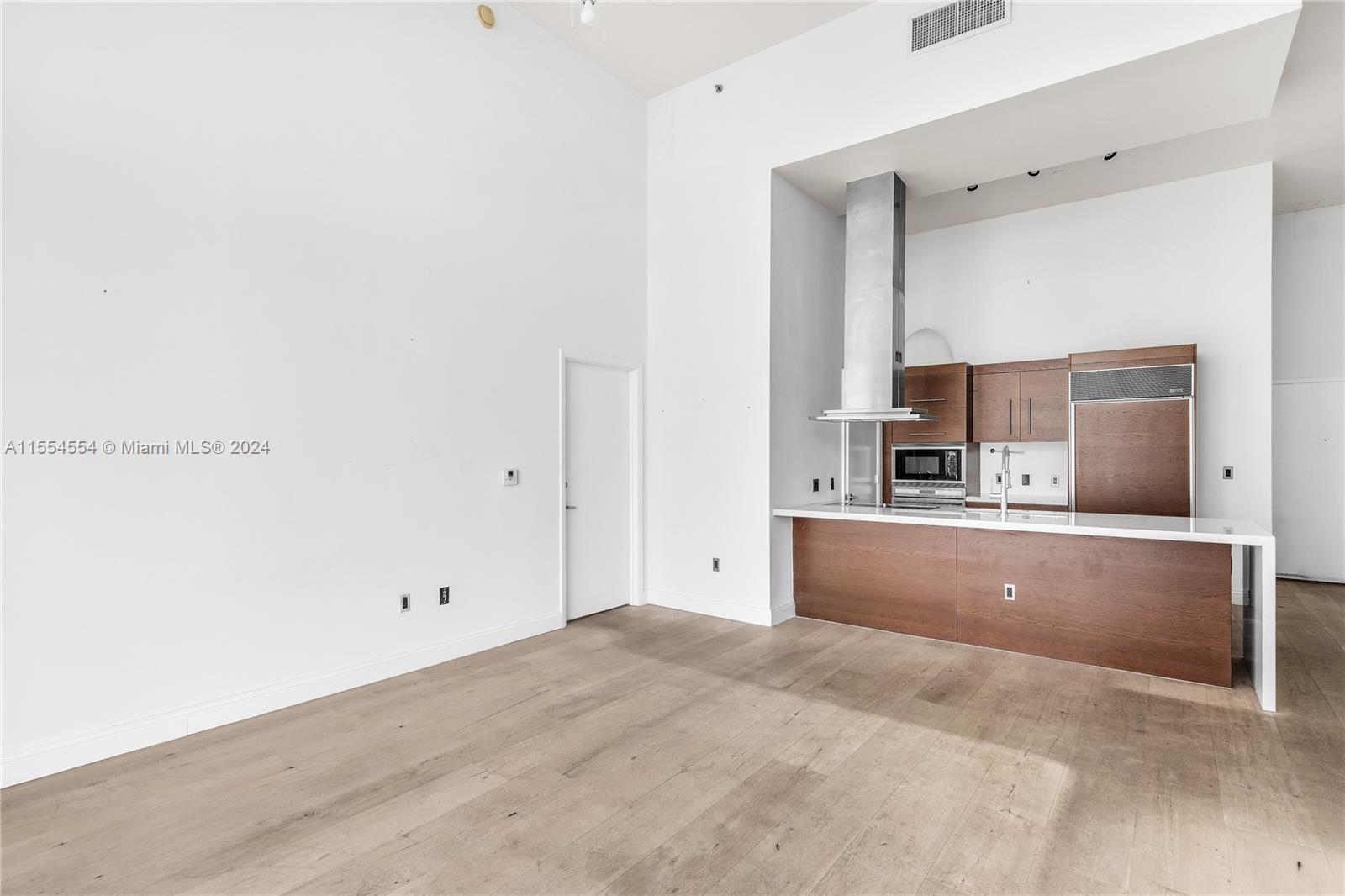 495 Brickell Ave # 1511