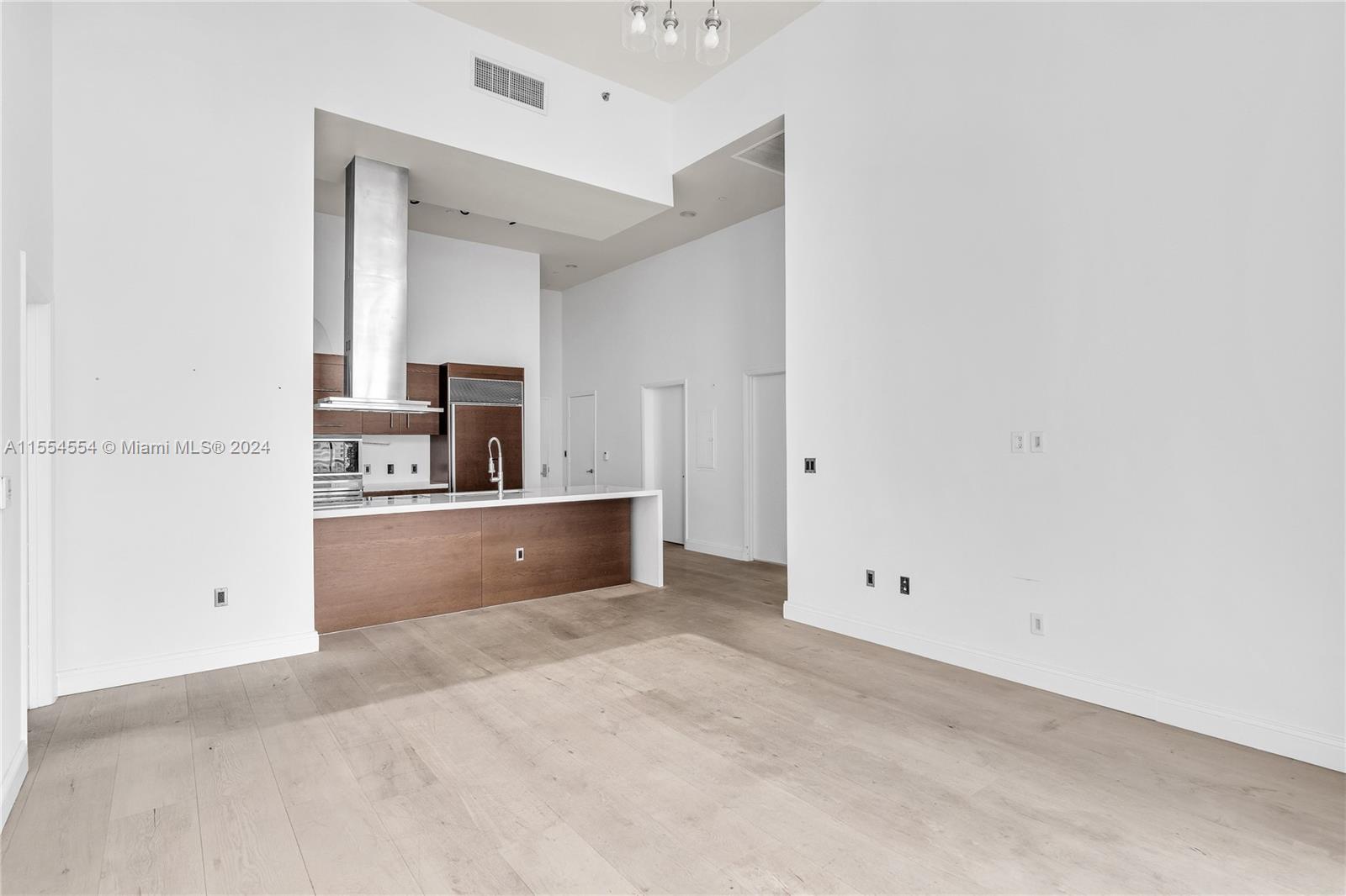 495 Brickell Ave # 1511