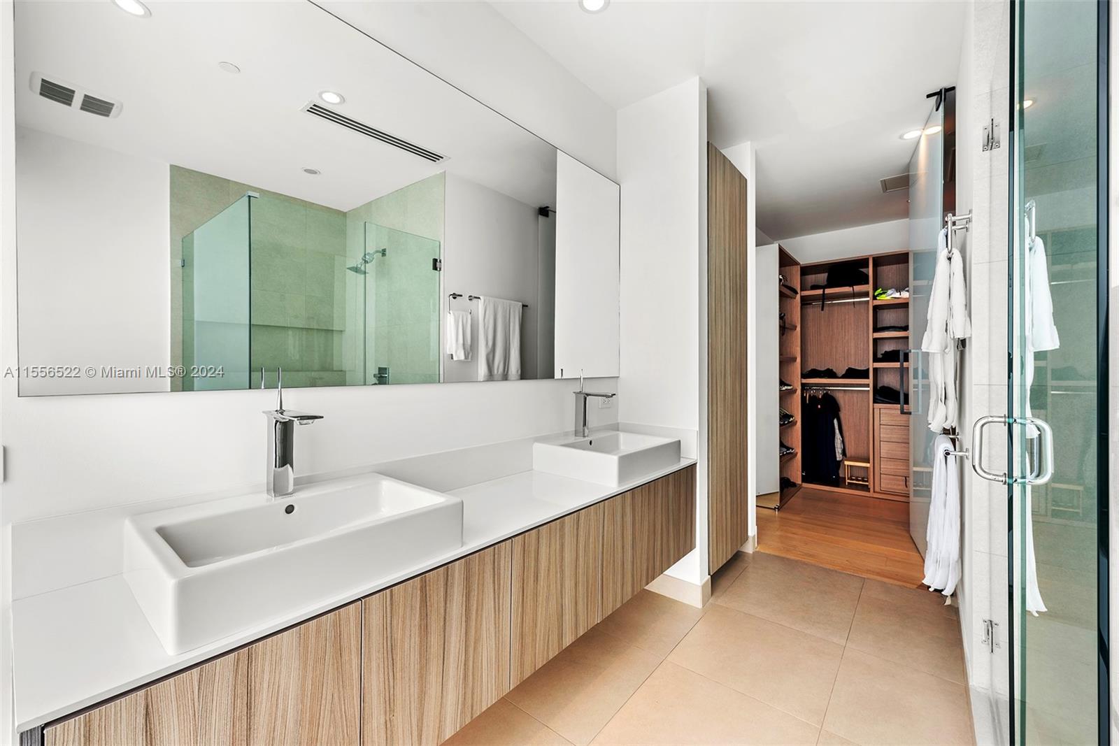 101 Sunrise Dr # 301