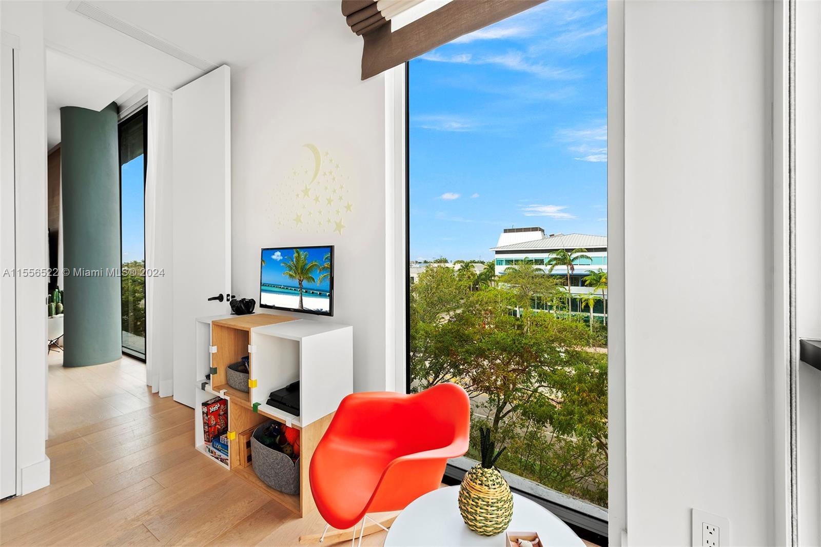101 Sunrise Dr # 301