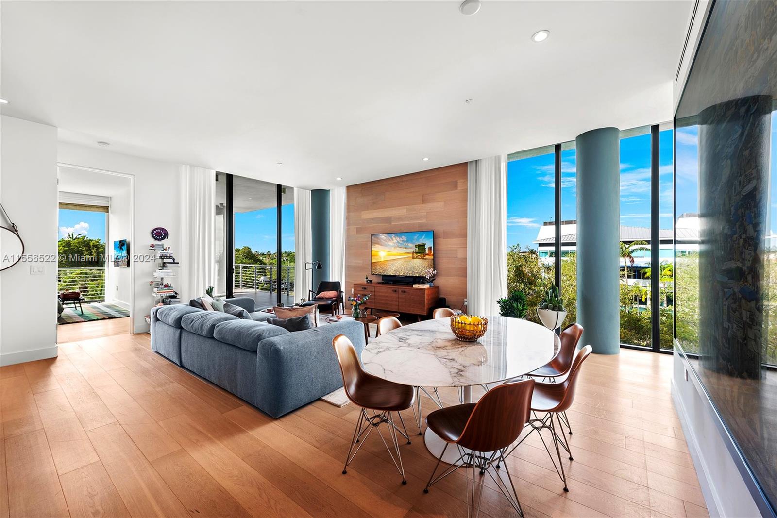101 Sunrise Dr # 301