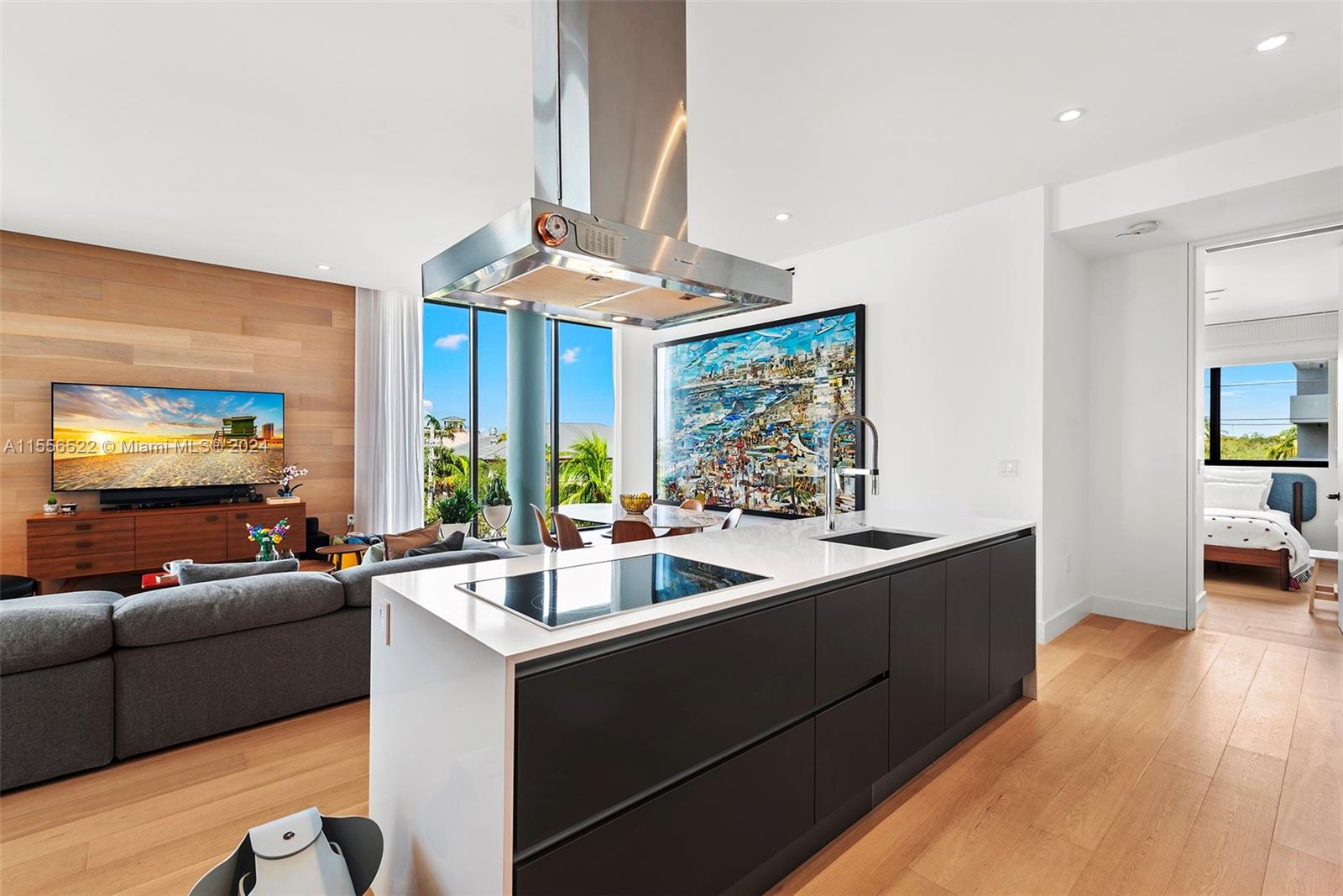 101 Sunrise Dr # 301
