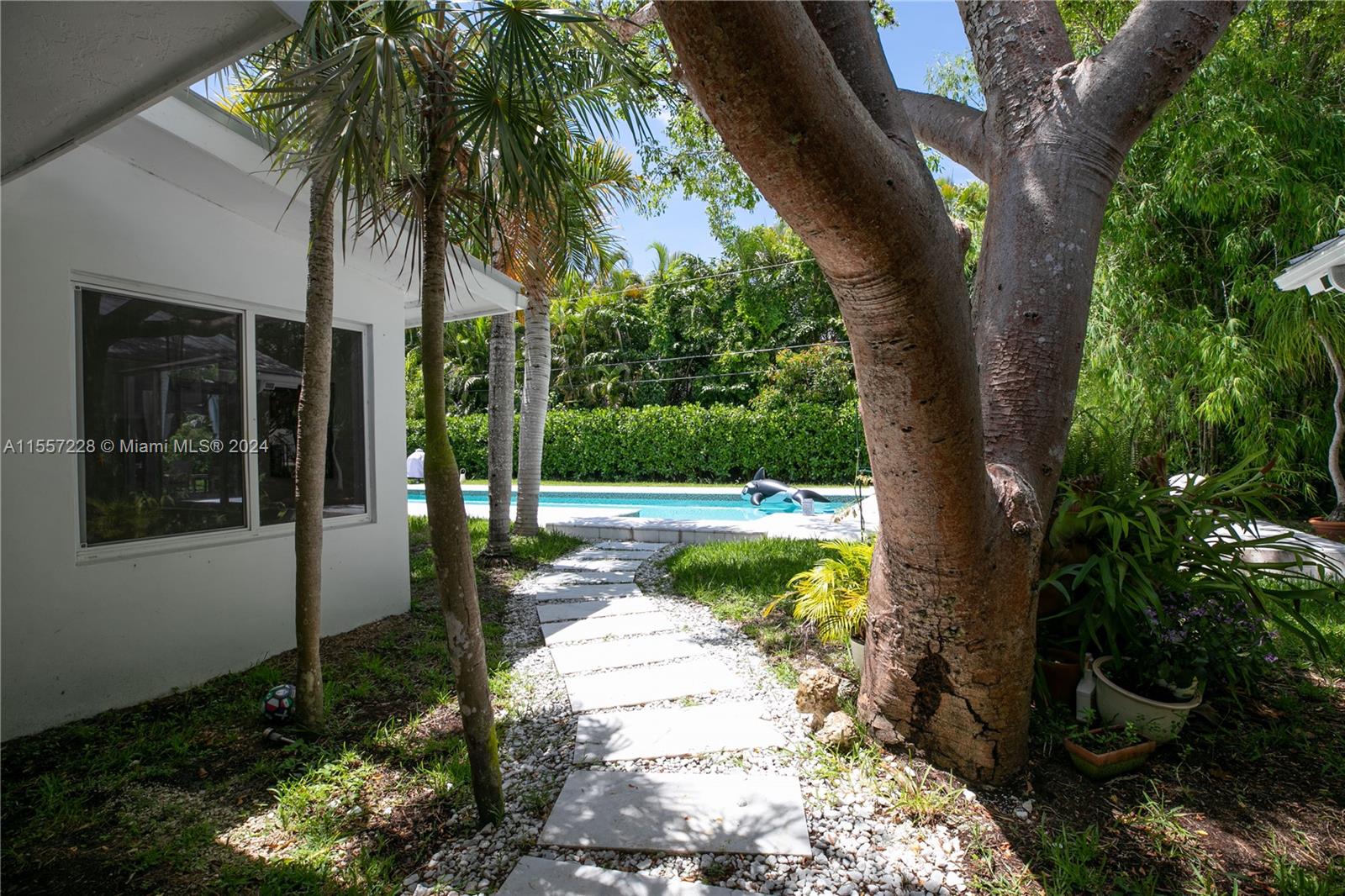 5950 SW 129th Ter