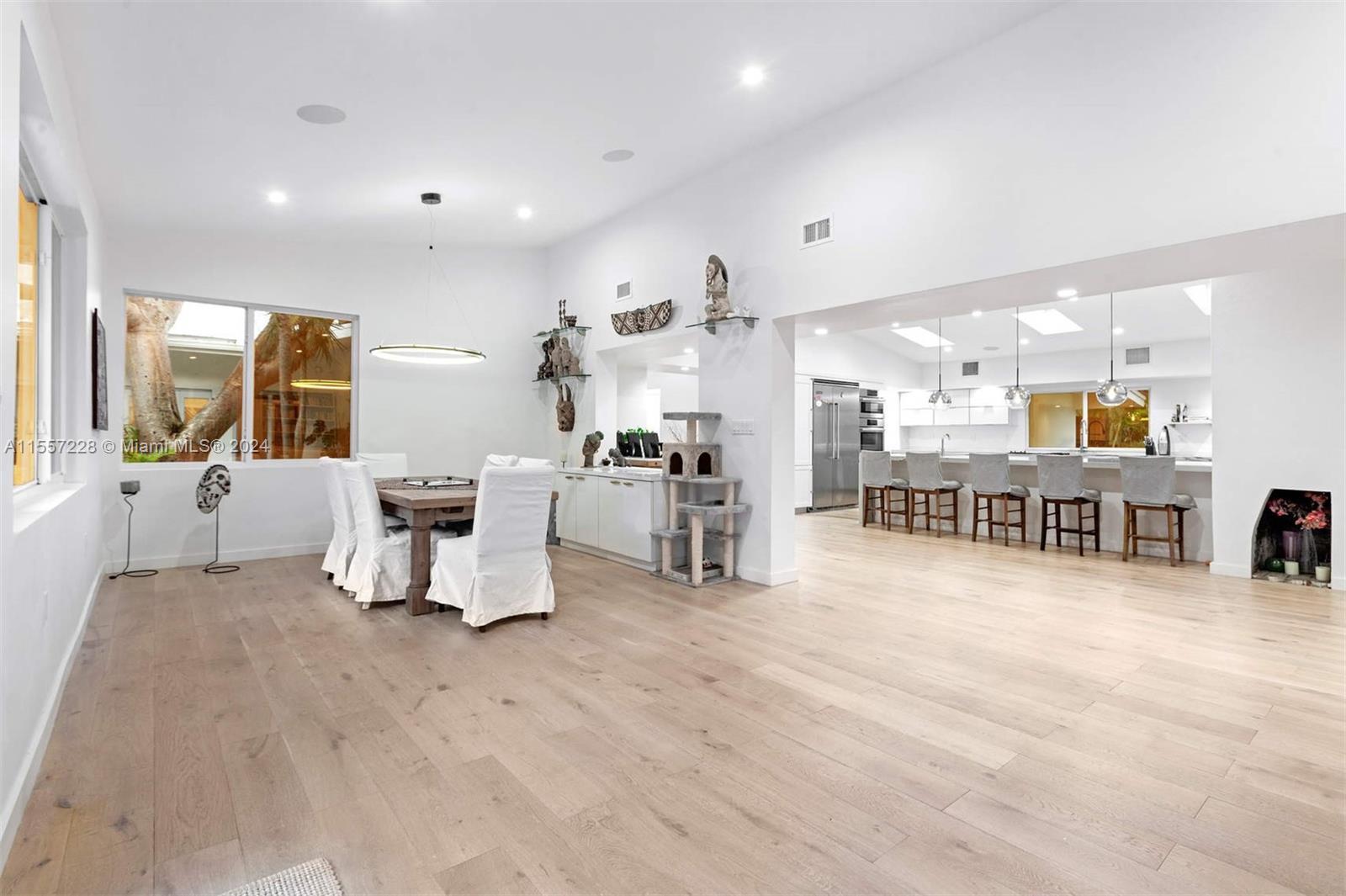 5950 SW 129th Ter