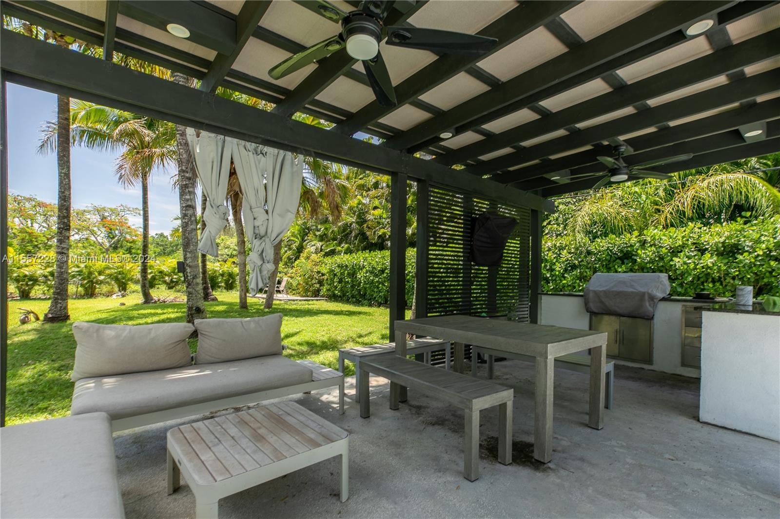 5950 SW 129th Ter