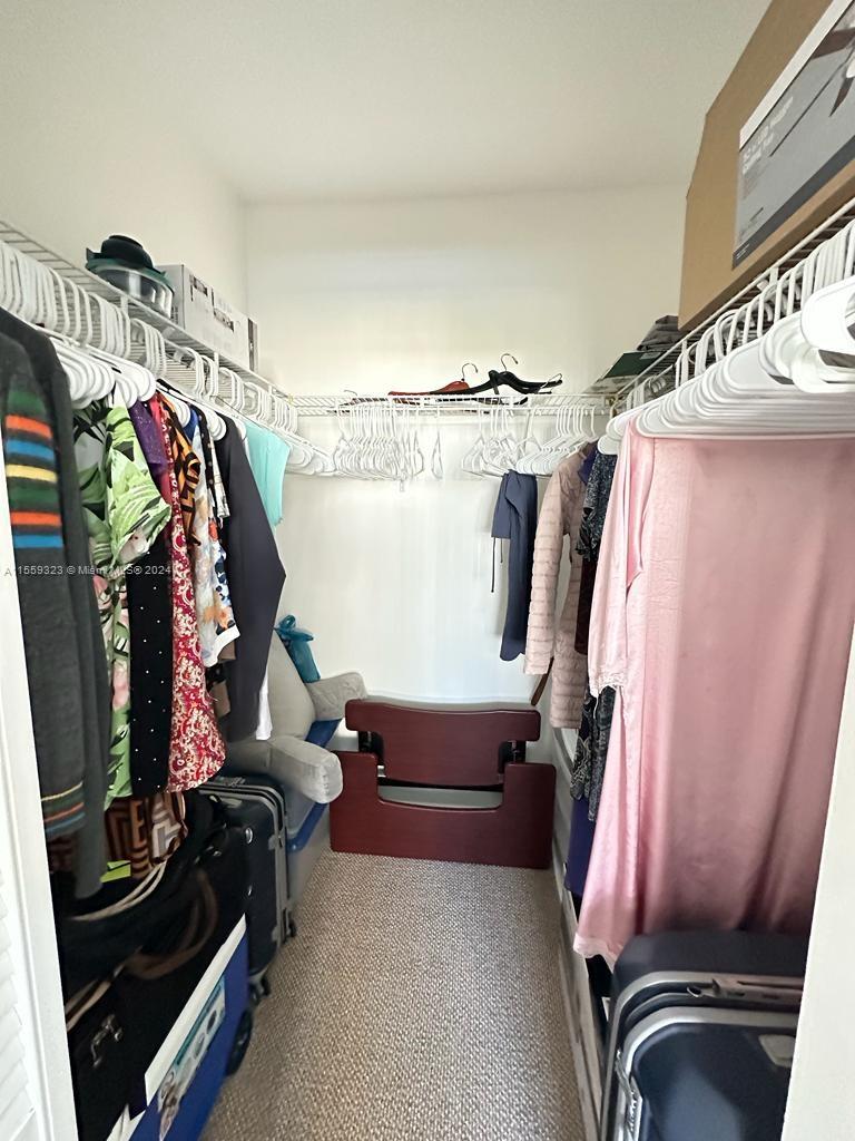 325 S Biscayne Blvd # 1418