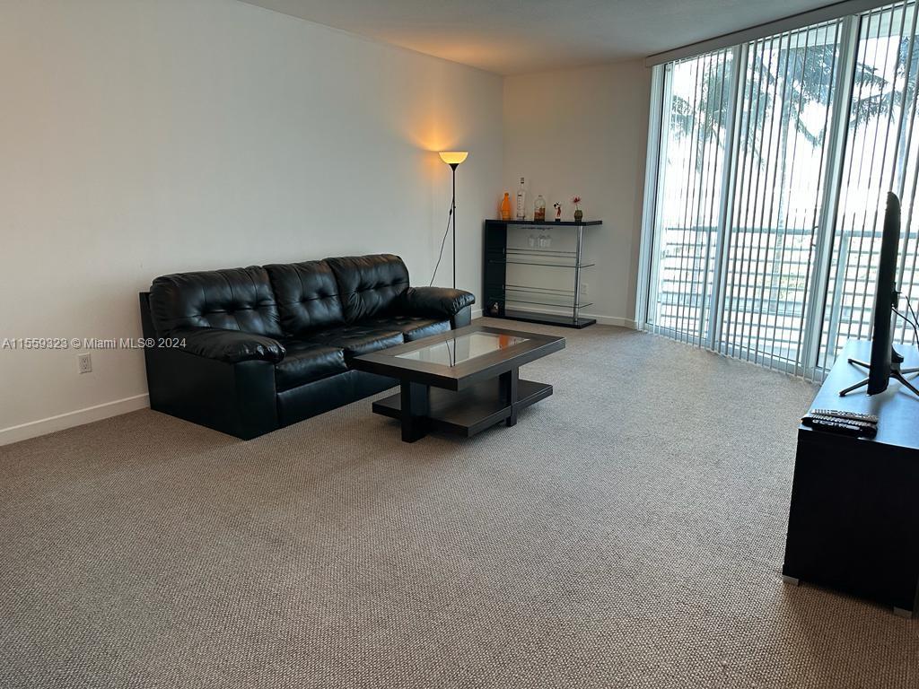 325 S Biscayne Blvd # 1418