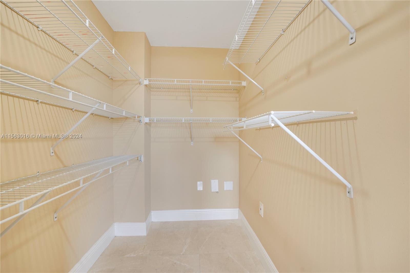 101 Sidonia Ave # 603