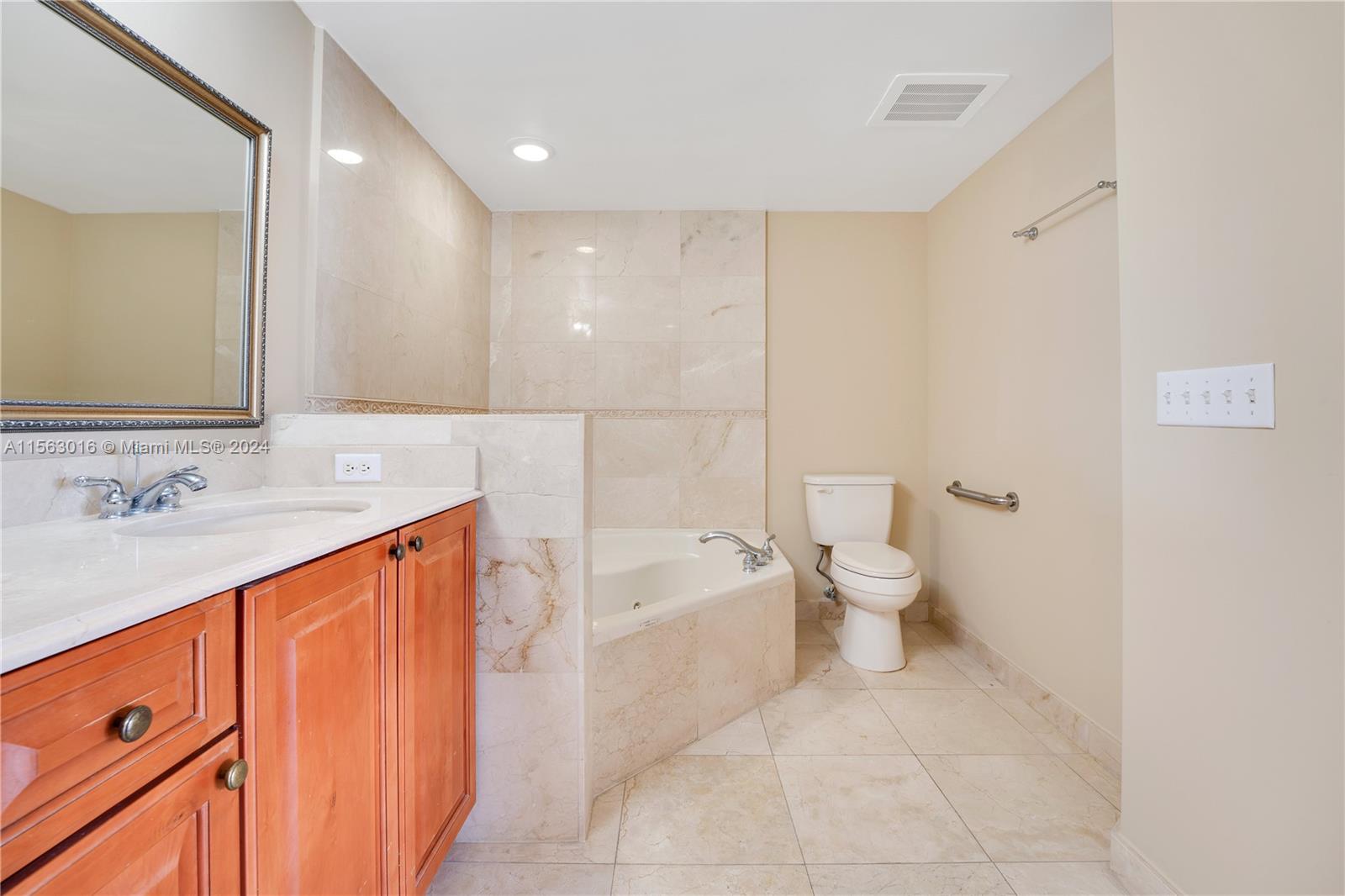 101 Sidonia Ave # 603