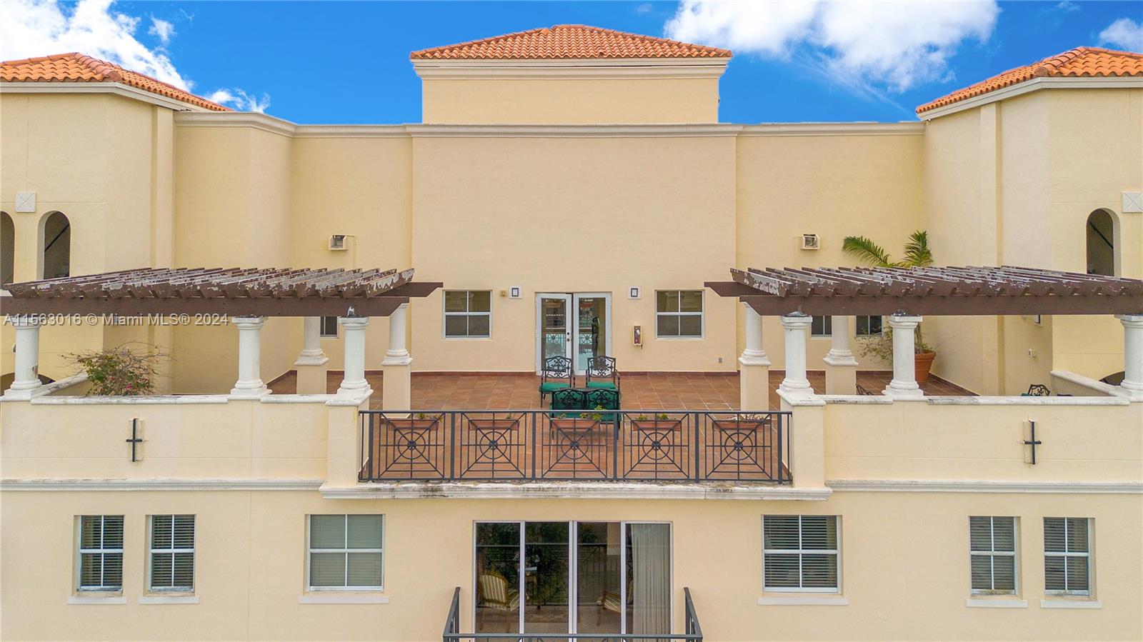 101 Sidonia Ave # 603