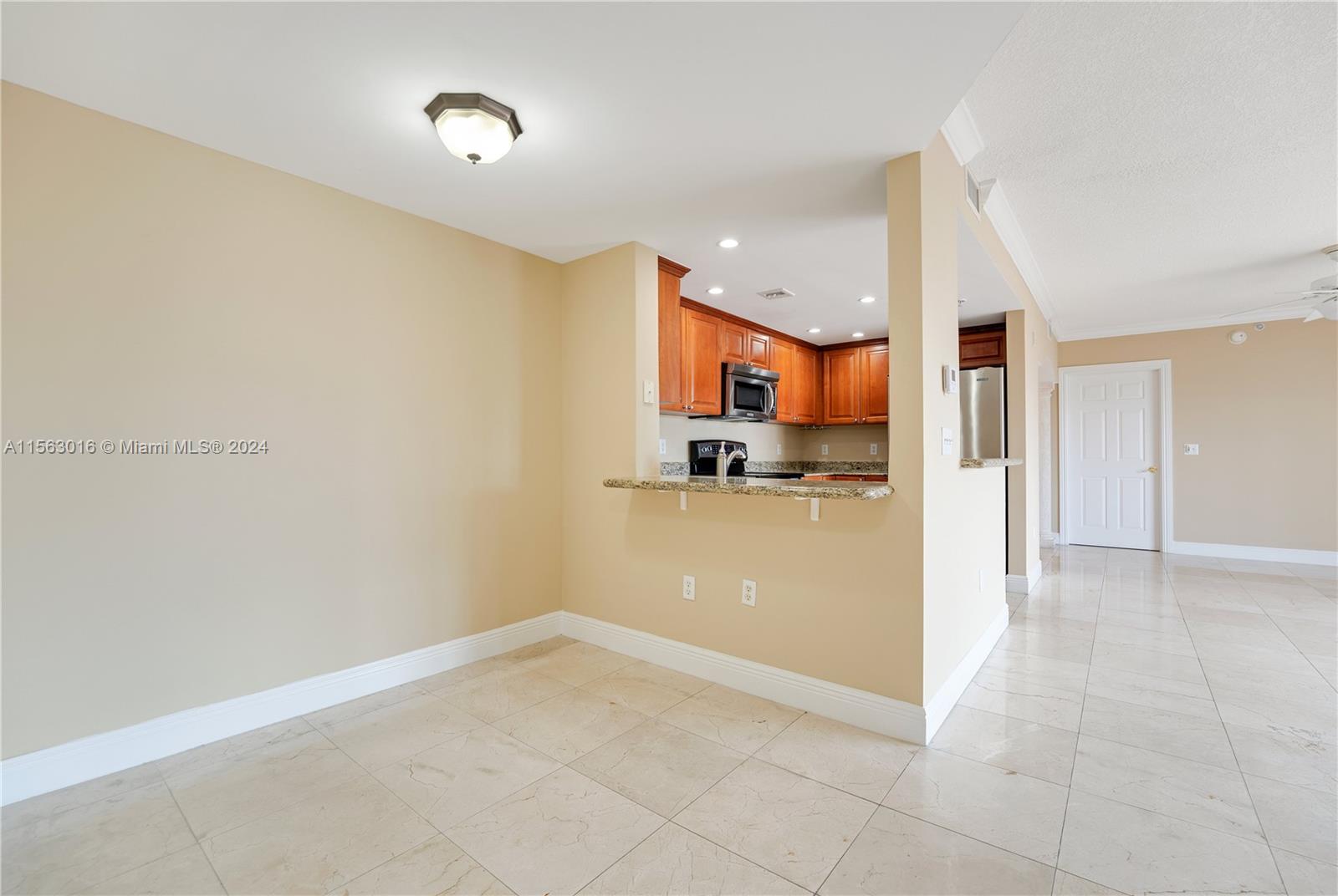 101 Sidonia Ave # 603