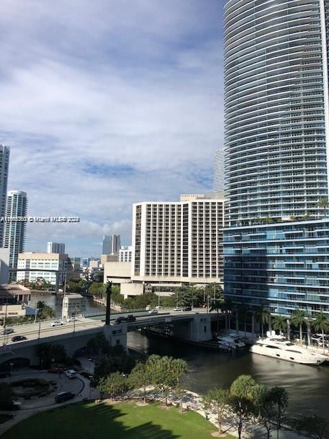 475 Brickell Ave # 1012