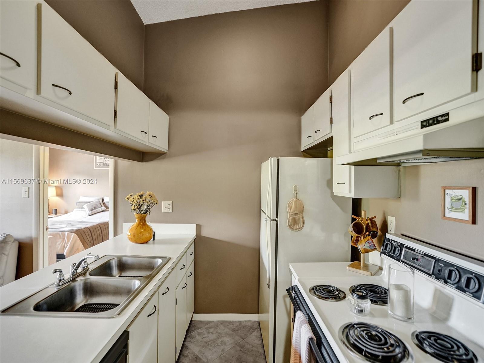 9480 Boca Cove Cir # 415