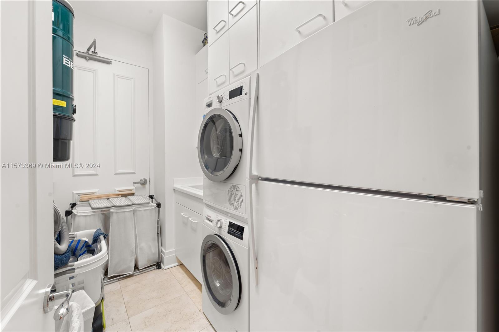 13621 Deering Bay Dr # 1104