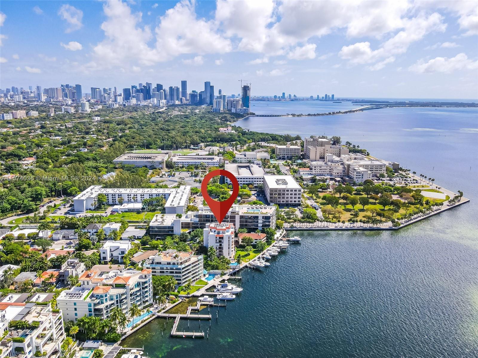 1632 S Bayshore Ct # 302