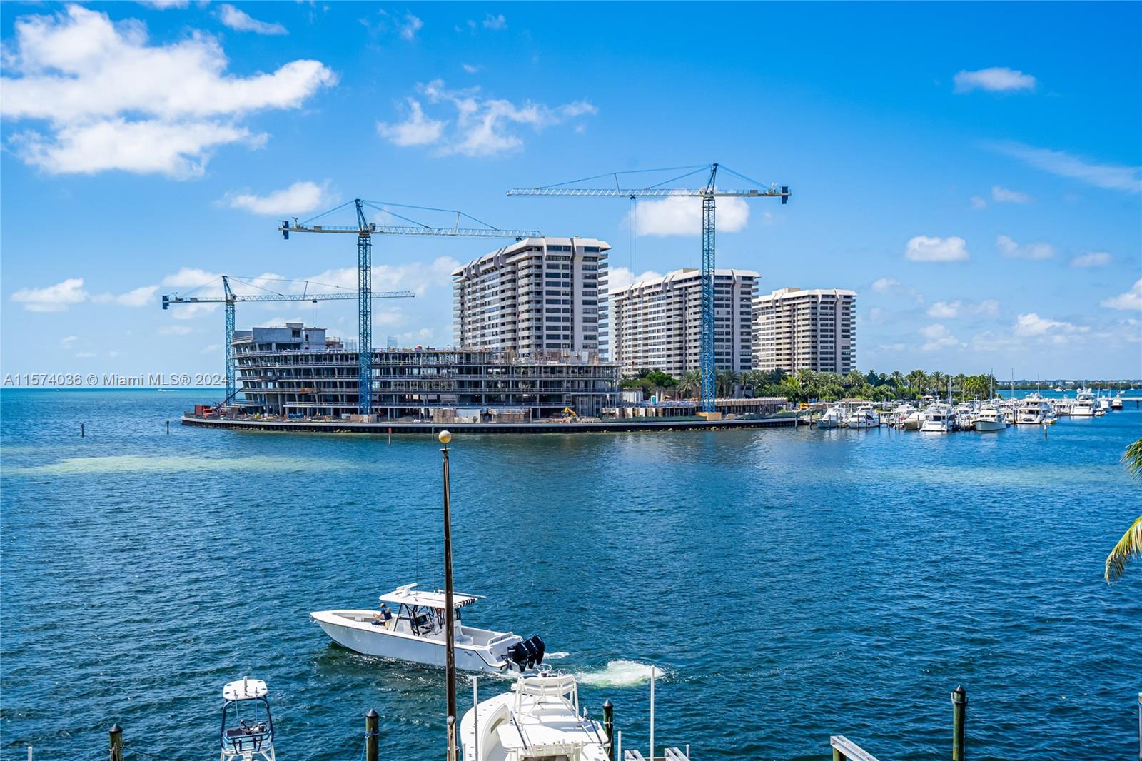 1632 S Bayshore Ct # 302