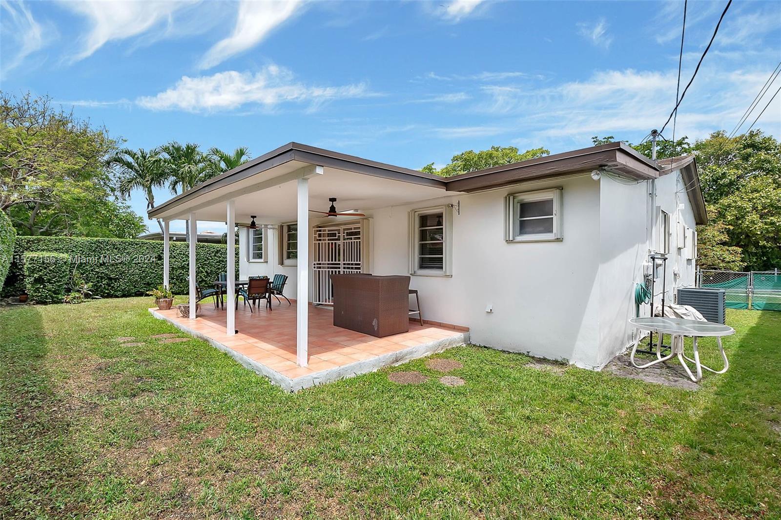 2240 SW 19th Ter
