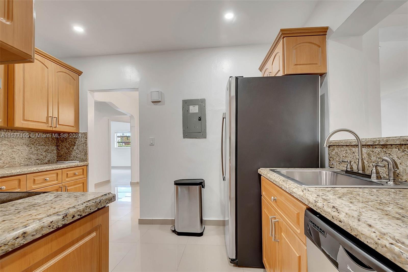 2240 SW 19th Ter