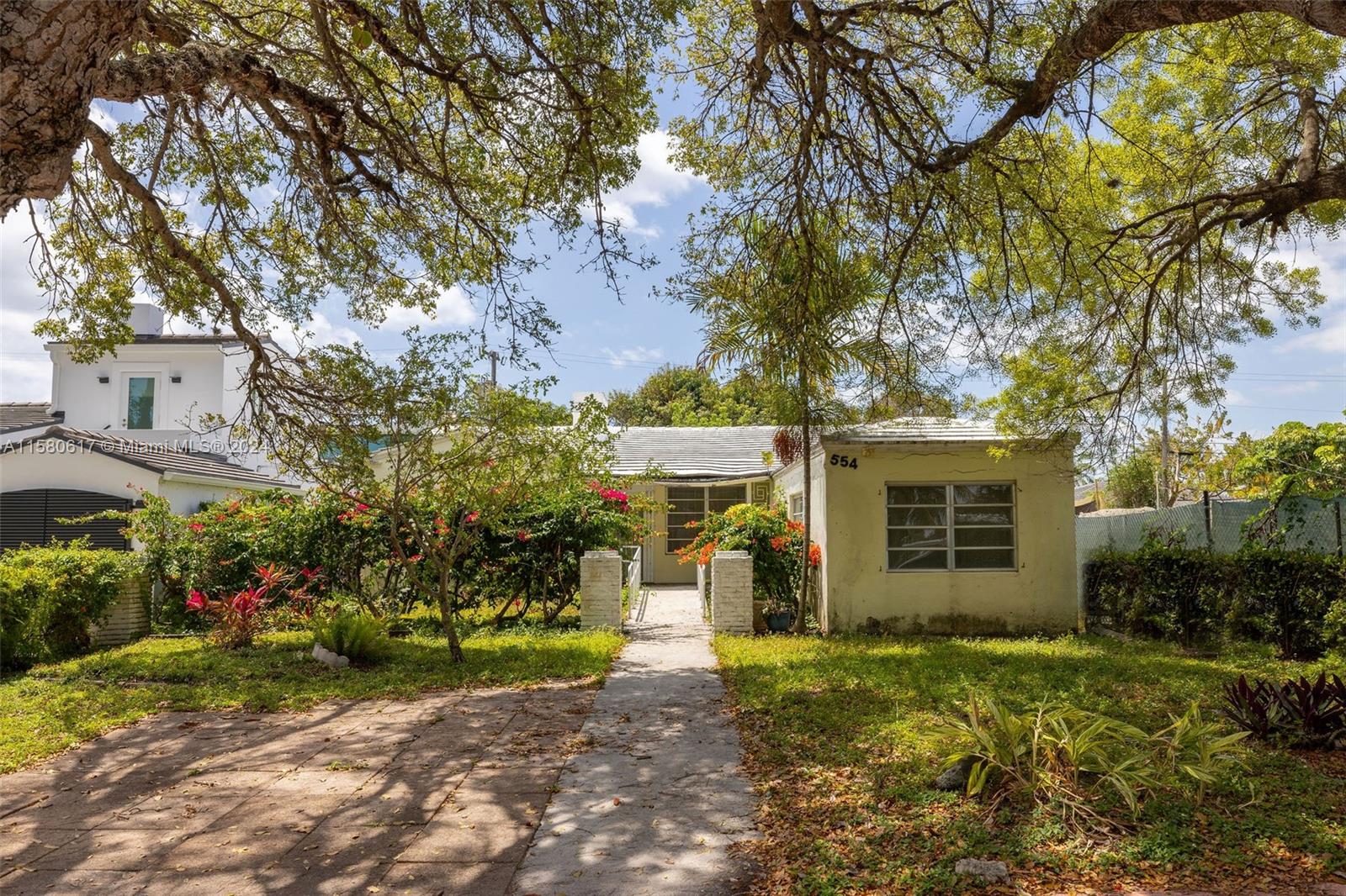 554 W 50th St