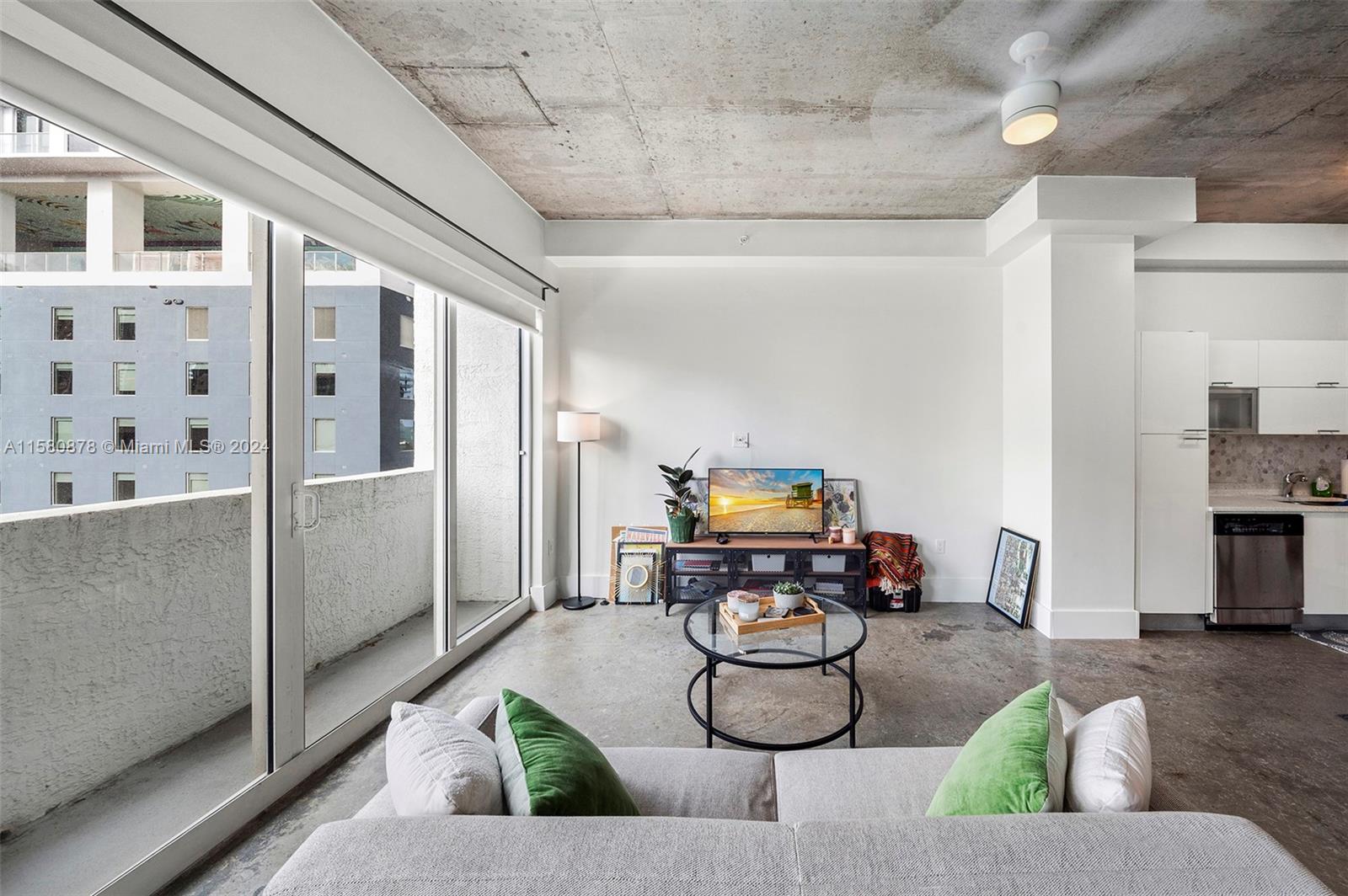 133 NE 2nd Ave # 909