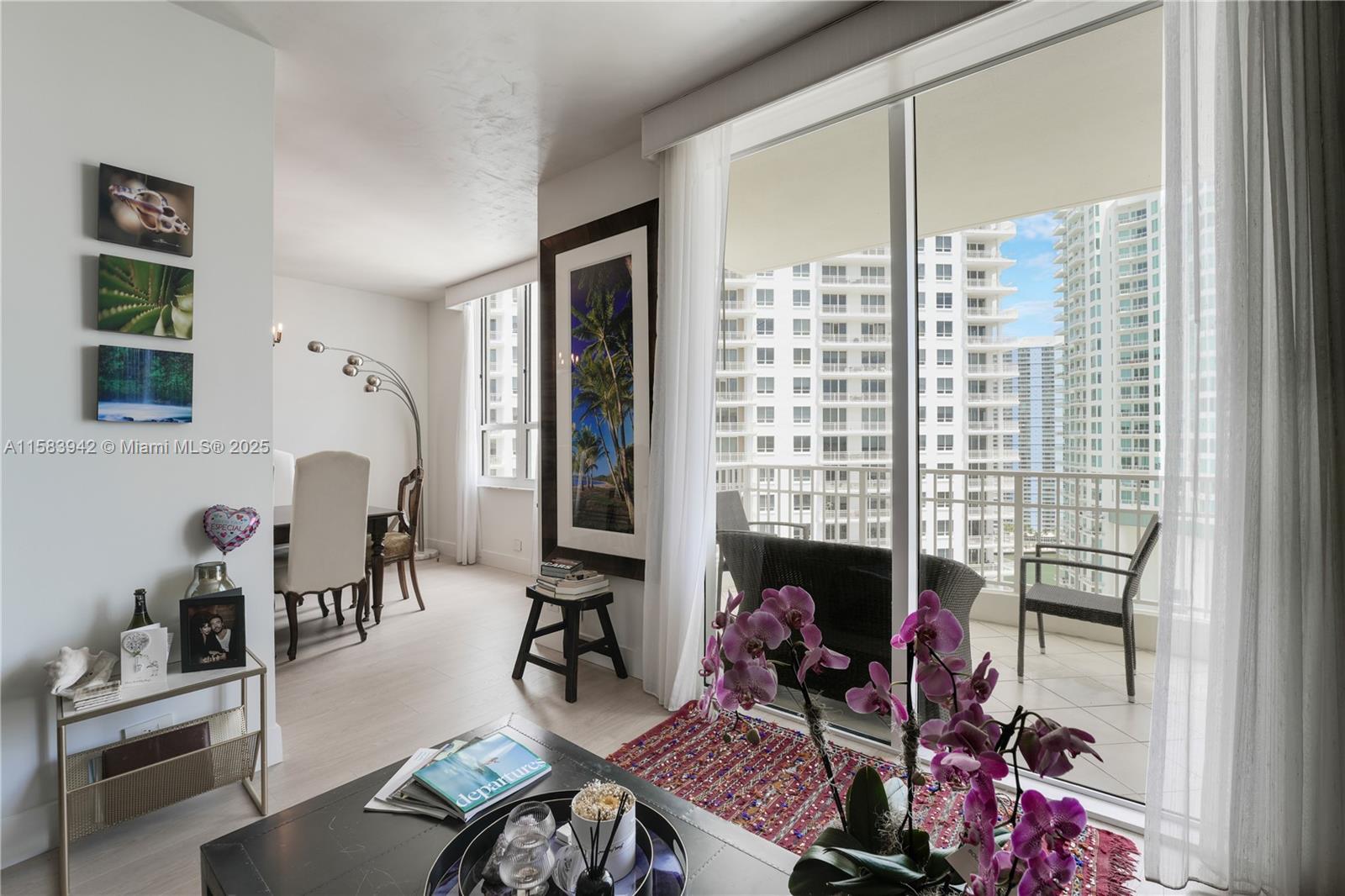701 Brickell Key Blvd # 06 Unit: LPH-06