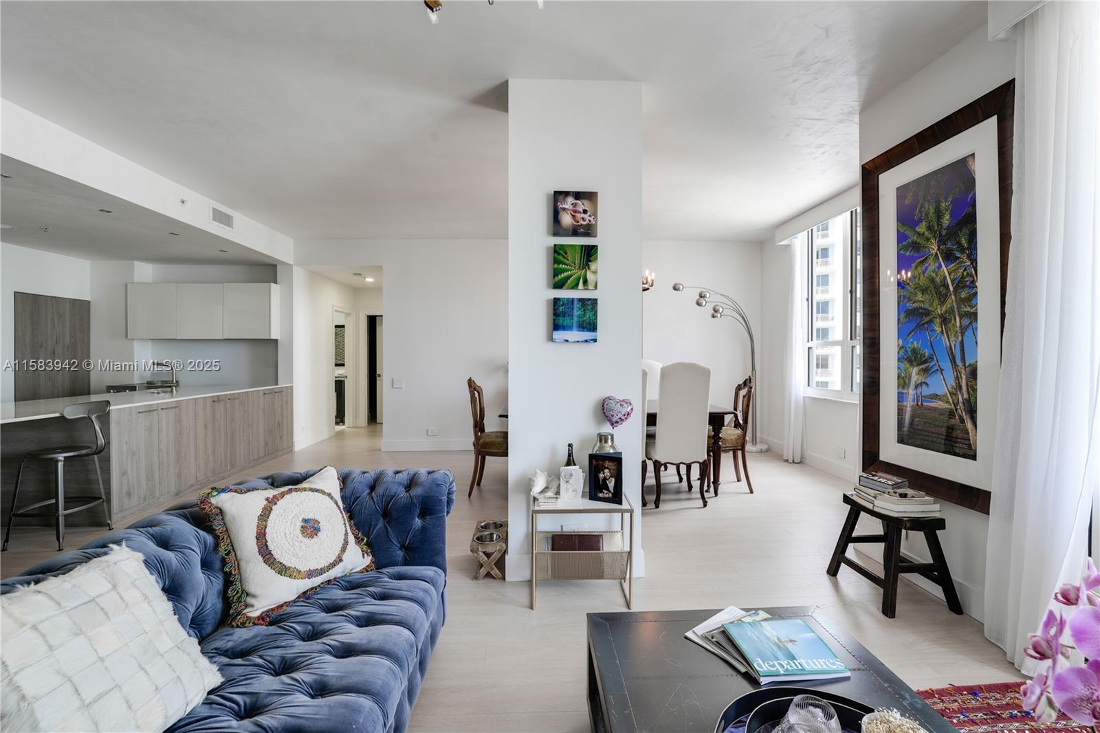 701 Brickell Key Blvd # 06 Unit: LPH-06
