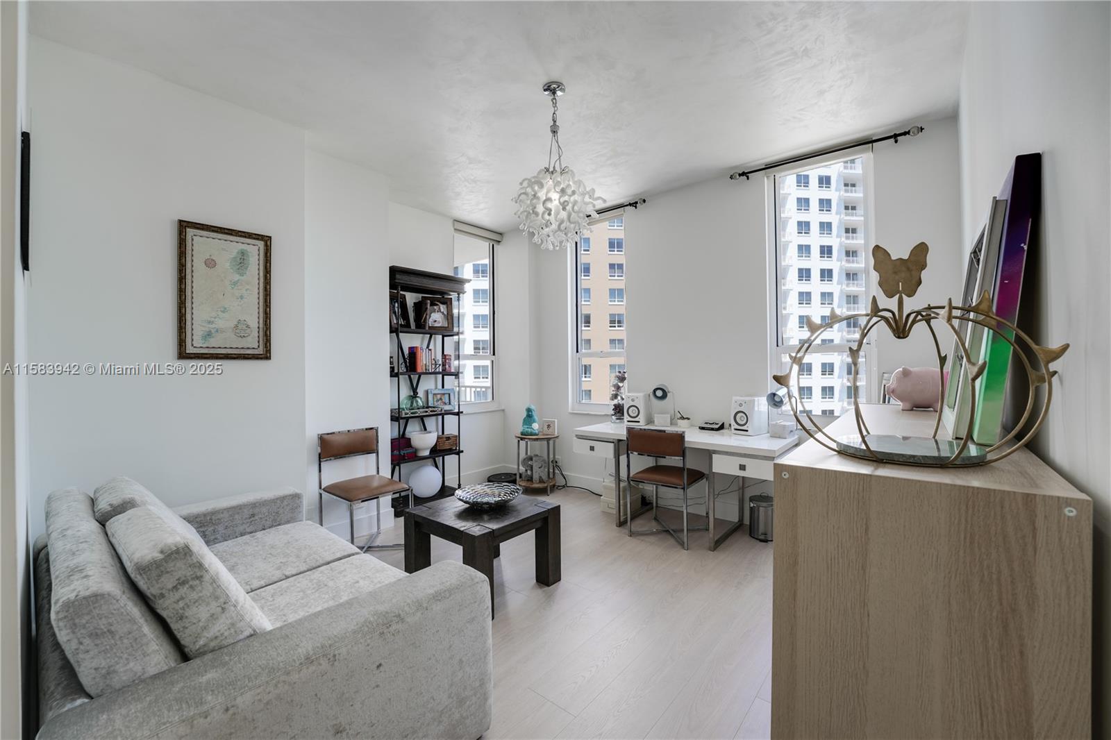 701 Brickell Key Blvd # 06 Unit: LPH-06
