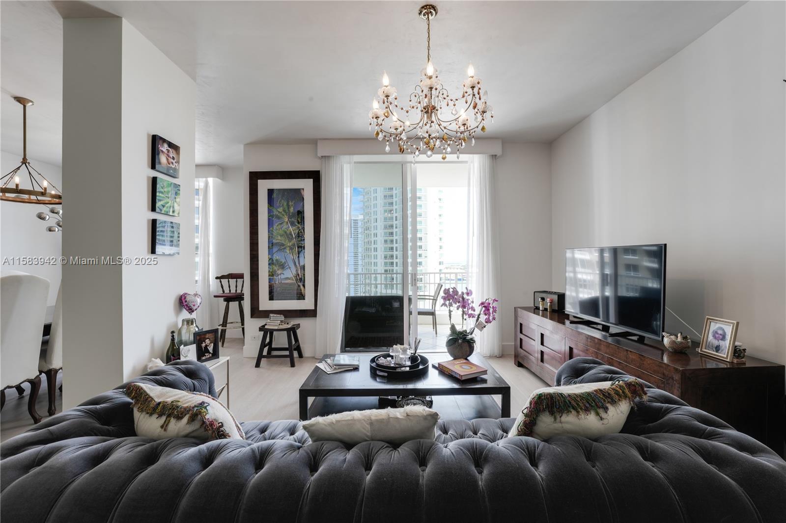 701 Brickell Key Blvd # 06 Unit: LPH-06